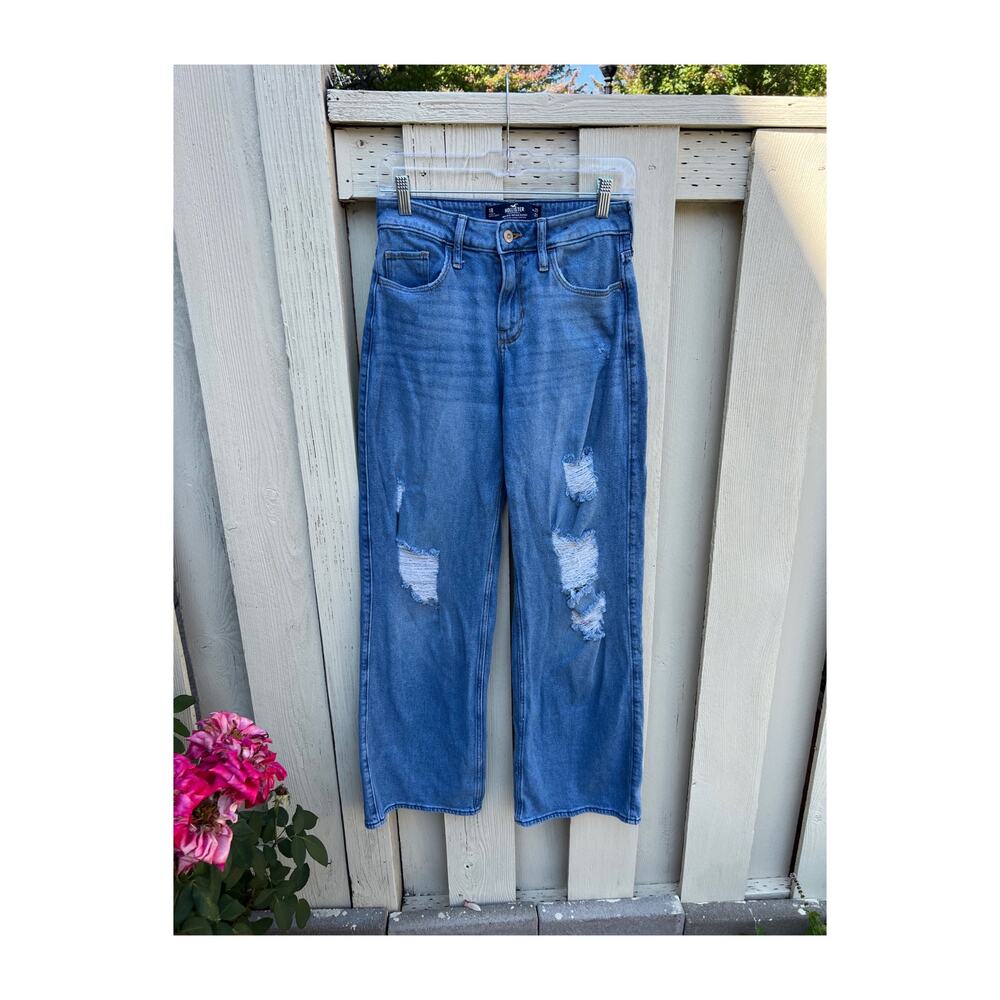 HOLLISTER High-Rise Vintage Baggy Distressed Jeans Size 1